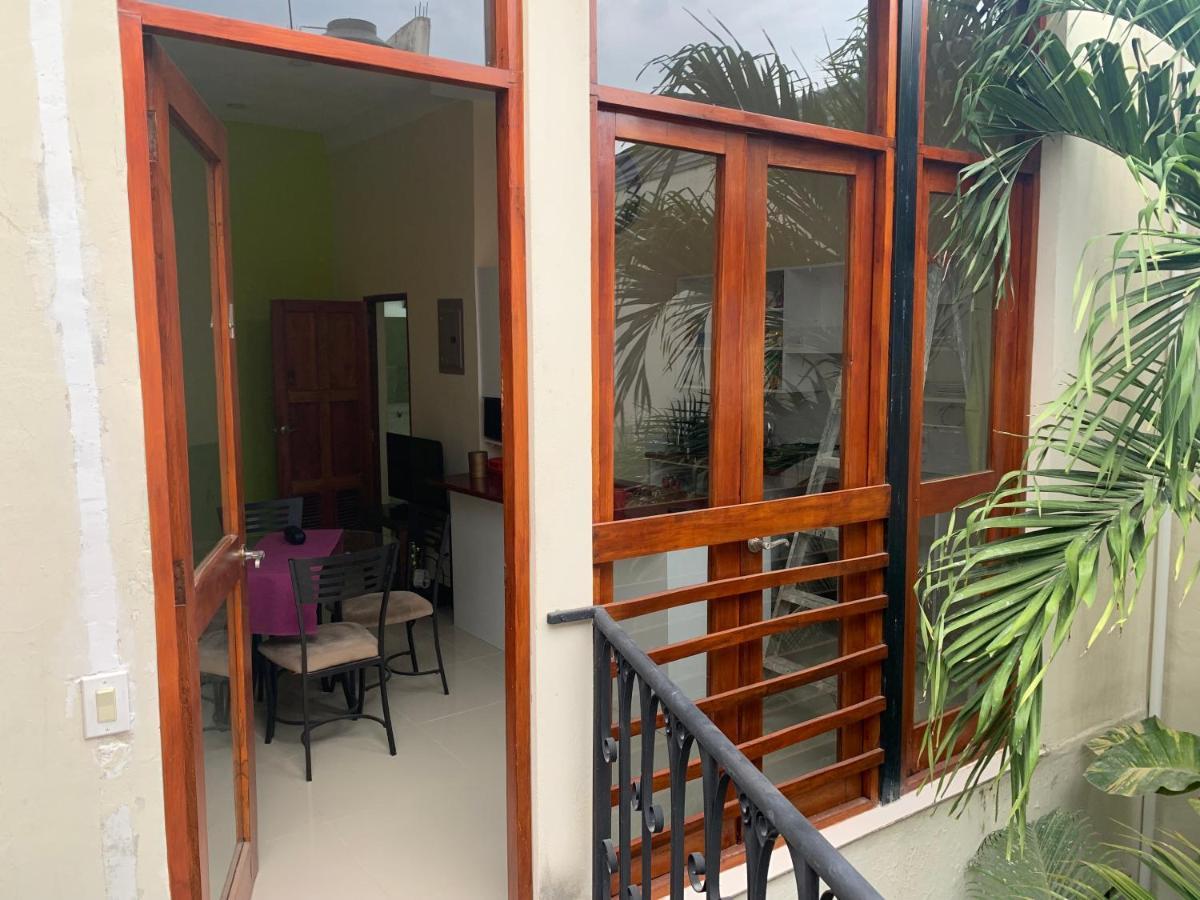 Apartamentos Casa Amarilla Granada Eksteriør billede