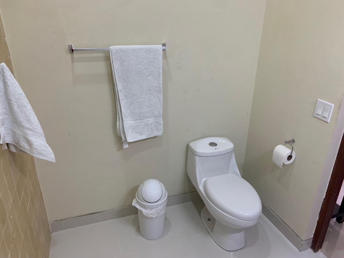 Apartamentos Casa Amarilla Granada Eksteriør billede