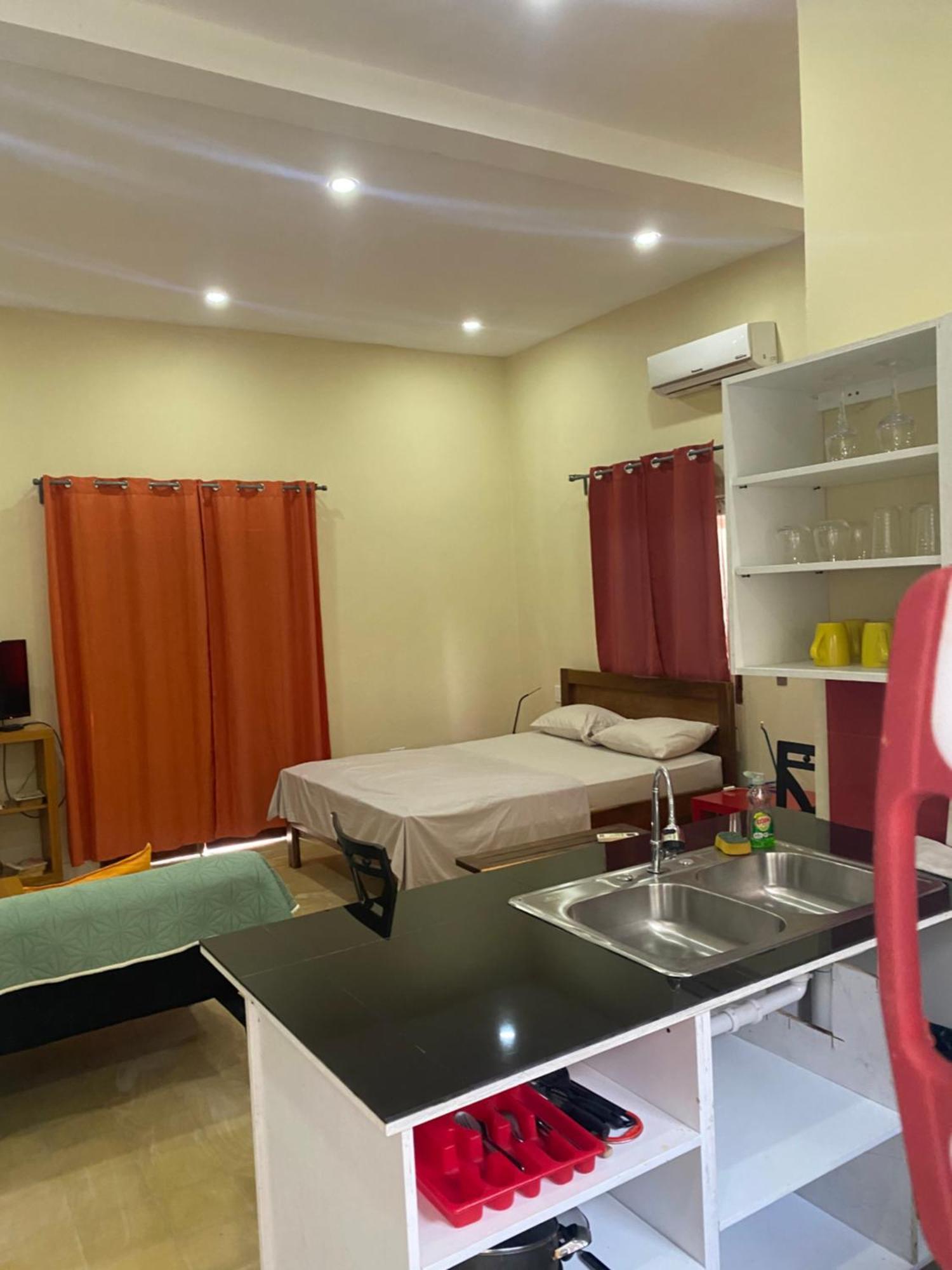 Apartamentos Casa Amarilla Granada Eksteriør billede