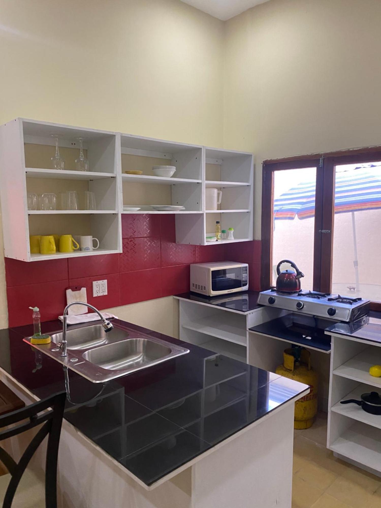 Apartamentos Casa Amarilla Granada Eksteriør billede