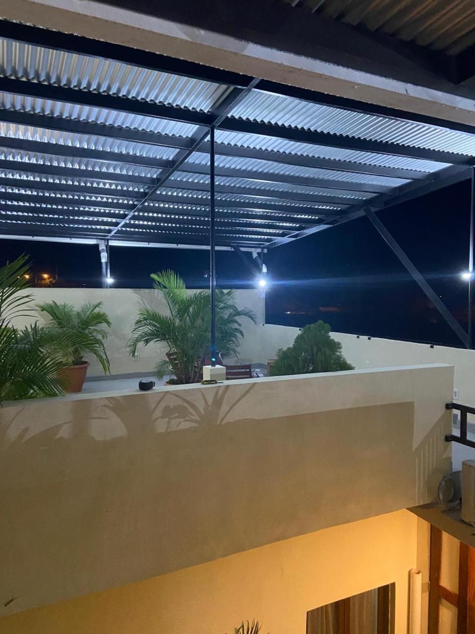 Apartamentos Casa Amarilla Granada Eksteriør billede