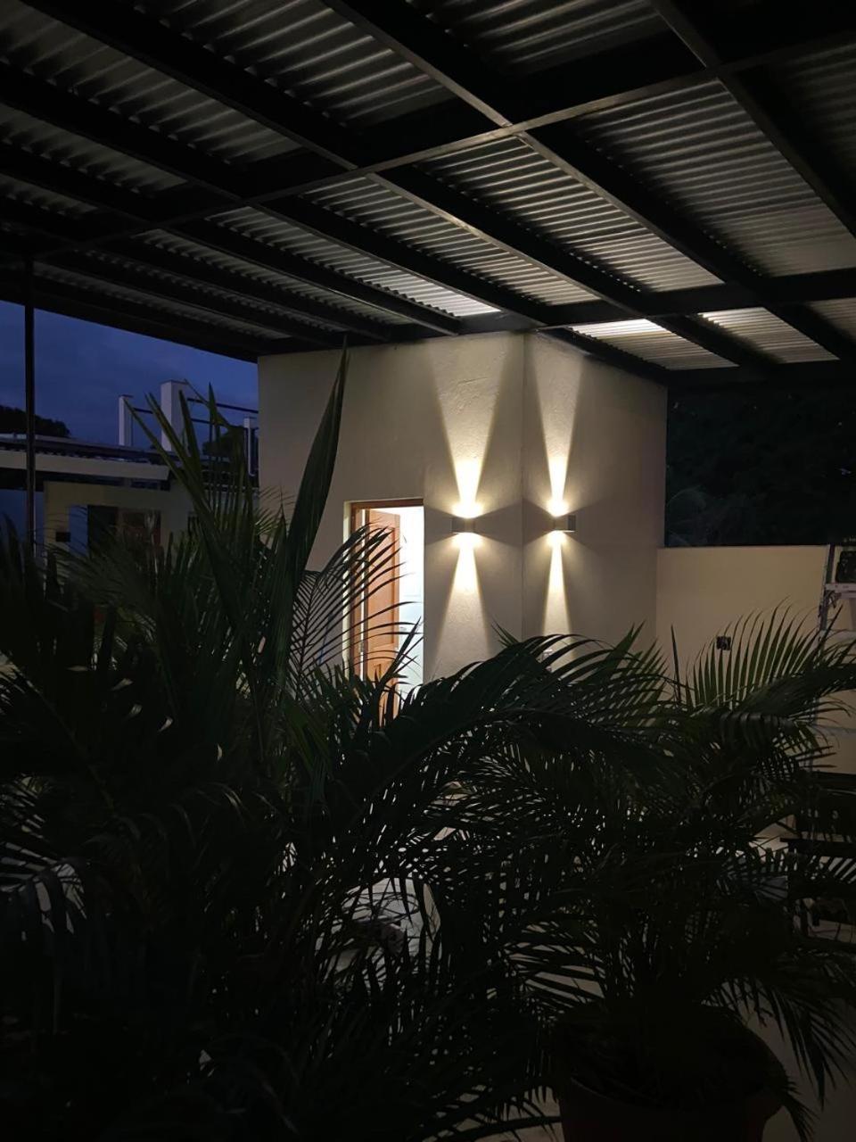 Apartamentos Casa Amarilla Granada Eksteriør billede