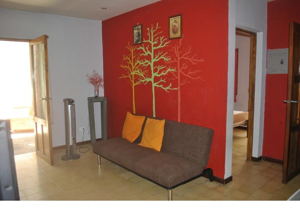 Apartamentos Casa Amarilla Granada Eksteriør billede